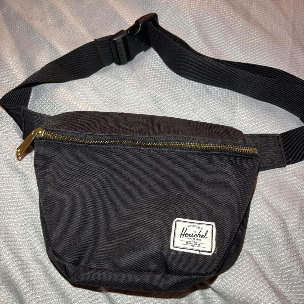 Herschel Men's Black Belt Bag Fanny Pack